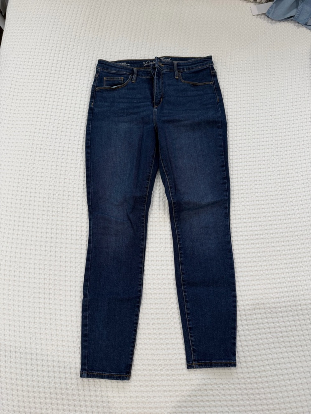 Universal Thread Women's Dark Wash High Rise Skinny Jeans Size 10/ 30R